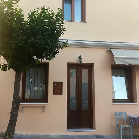 Teen Hub * Ermoupoli