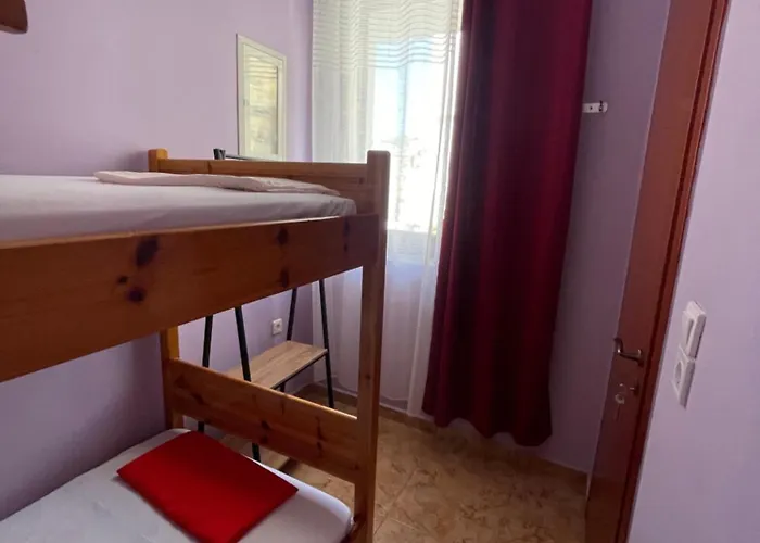 Teen Hub * Ermoupoli